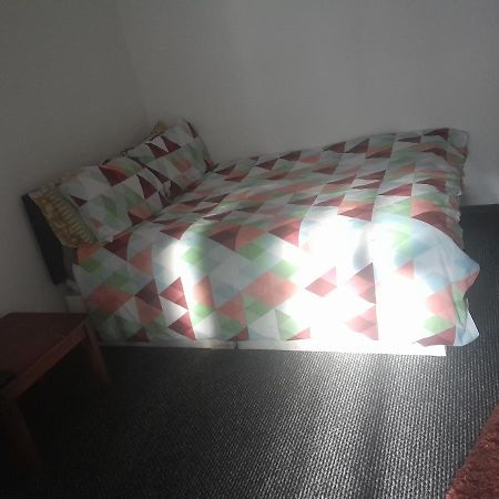 Lovely 1-Bed Studio In London Apartment Exterior foto